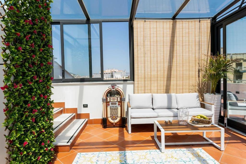 Rocca Politeama Attico Prestigioso Ed Eccitante. Apartamento Palermo Exterior foto